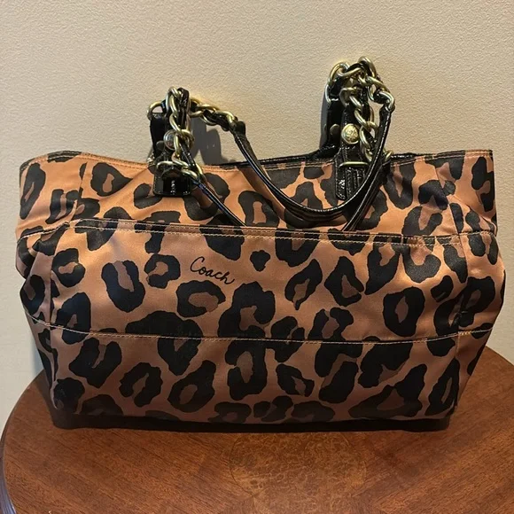 Coach Cheetah print shoulder bag gold/black/patent leather trim chain strap - Picture 10 of 17